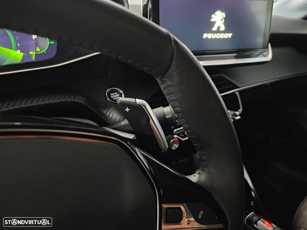 Peugeot 208 1.2 PureTech Allure Pack EAT8 - 54