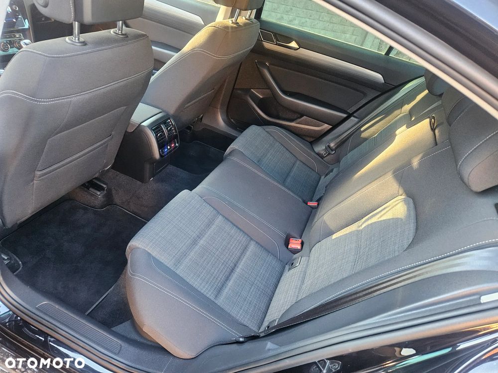 Volkswagen Passat 1.5 TSI OPF Elegance - 11