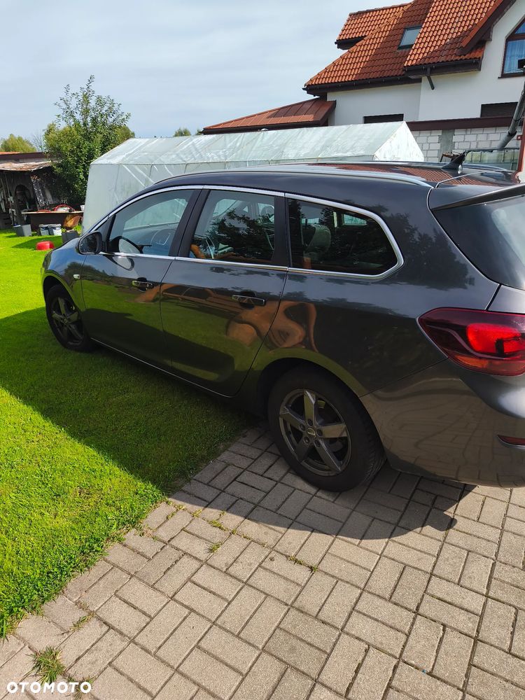 Opel Astra 1.4 T Cosmo - 2