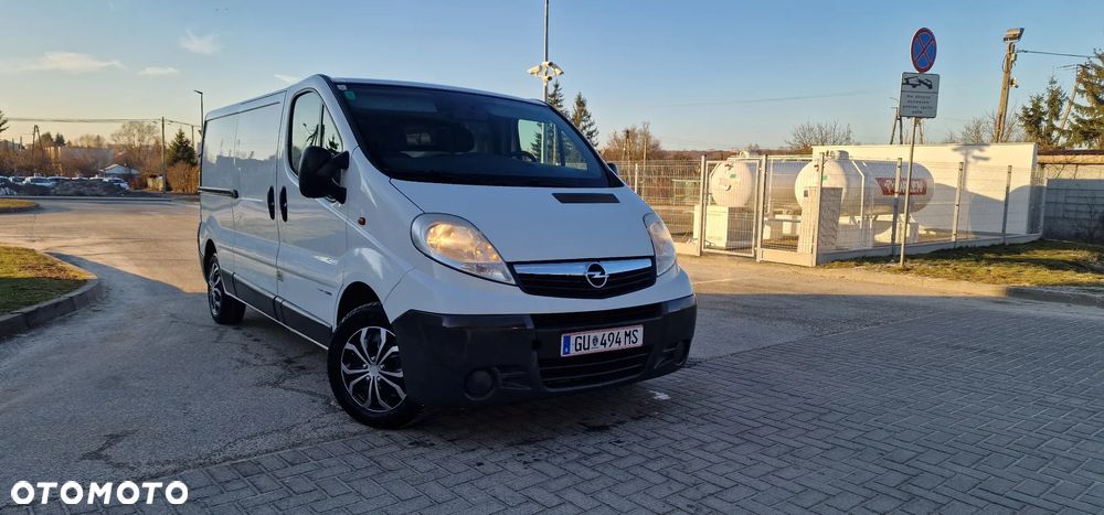 Opel Vivaro - 18