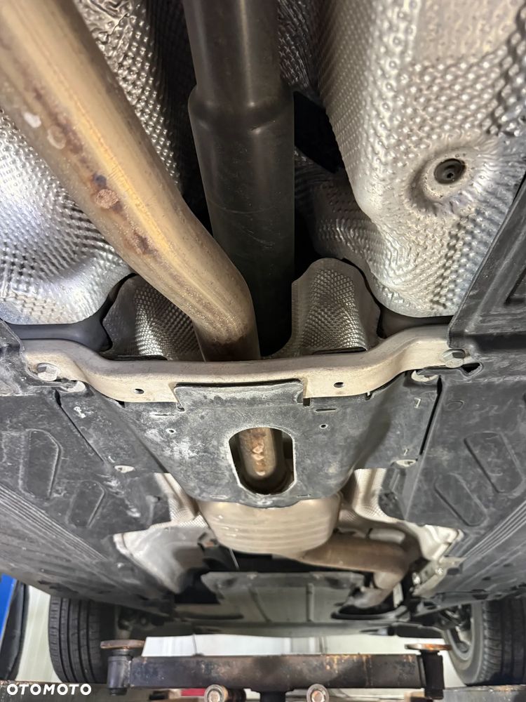 Mercedes-Benz GLC - 26