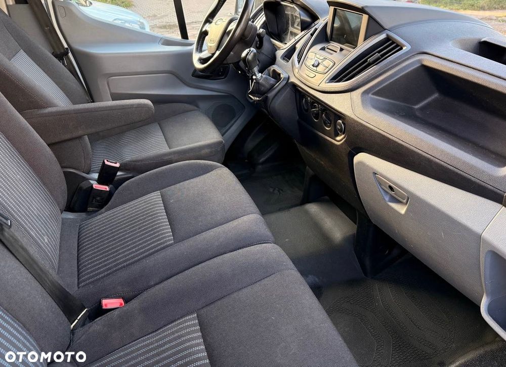Ford Transit - 10