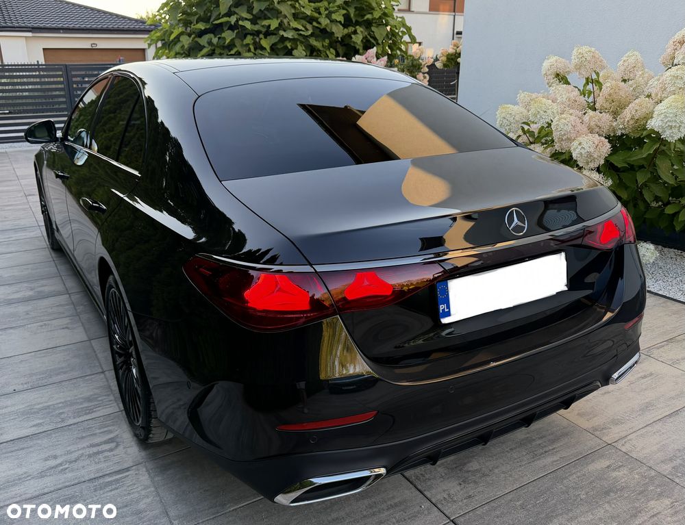 Mercedes-Benz Klasa E 220 d 4-Matic AMG - 38