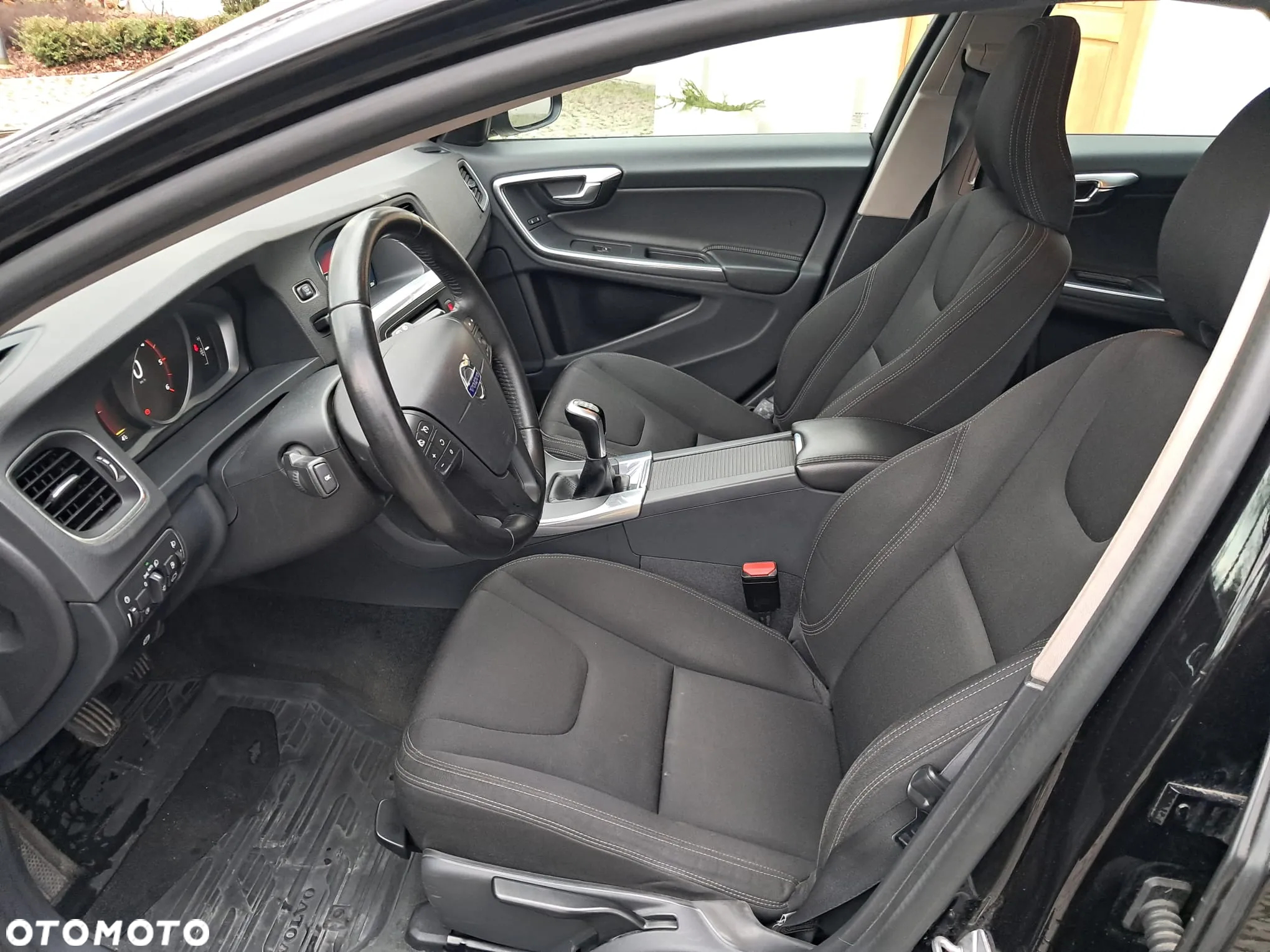 Volvo V60 - 16