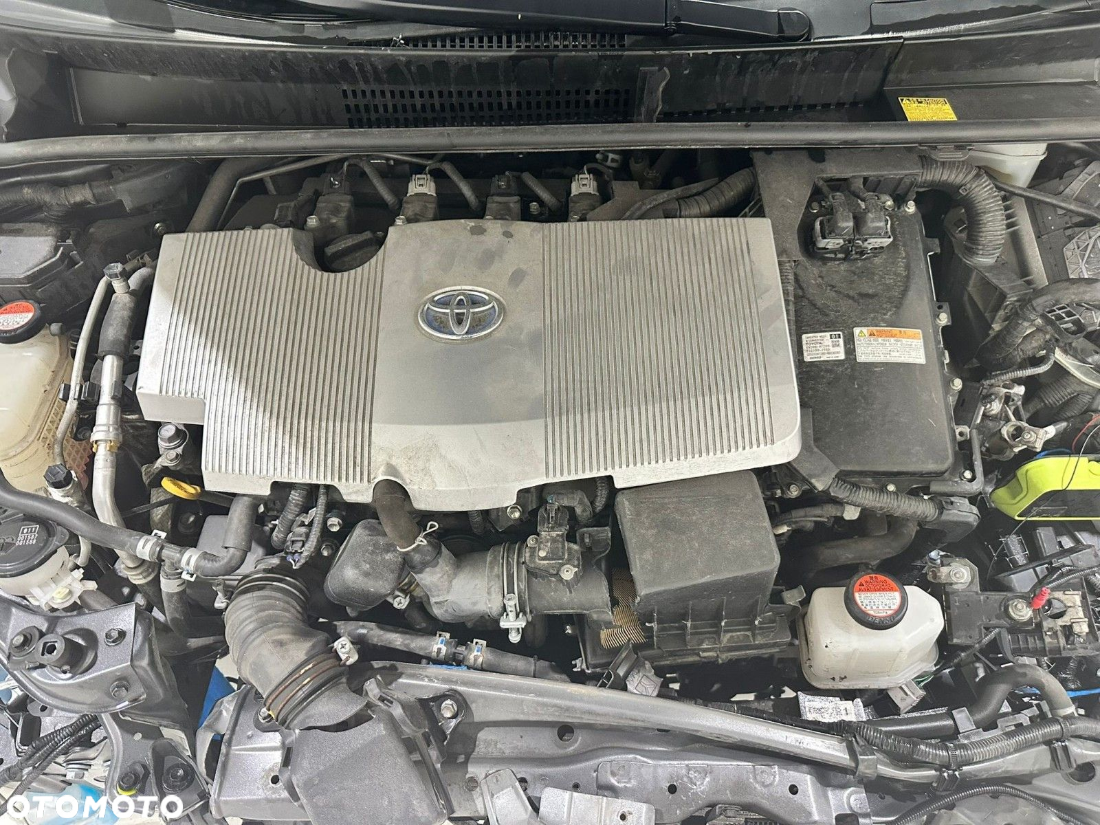 Toyota Prius - 32