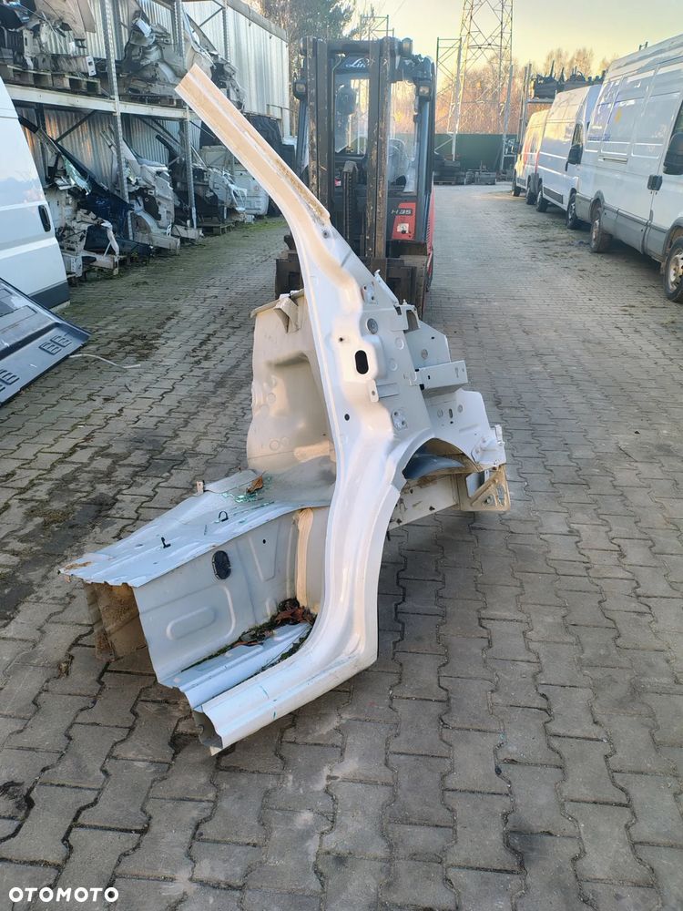 Ćwiartka przednia prawa Master III Movano B 2010- - 2