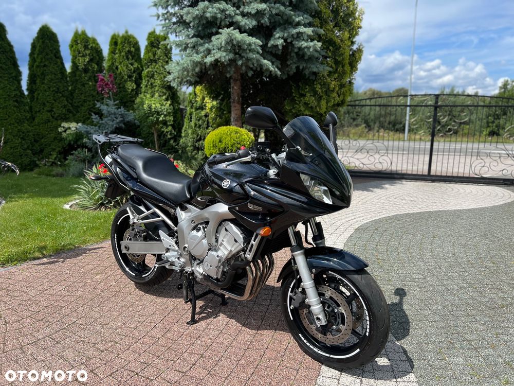 Yamaha FZ6 - 1