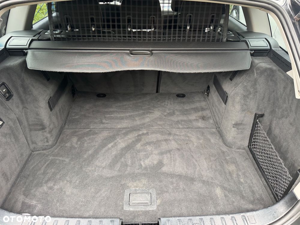 BMW Seria 3 318i - 10