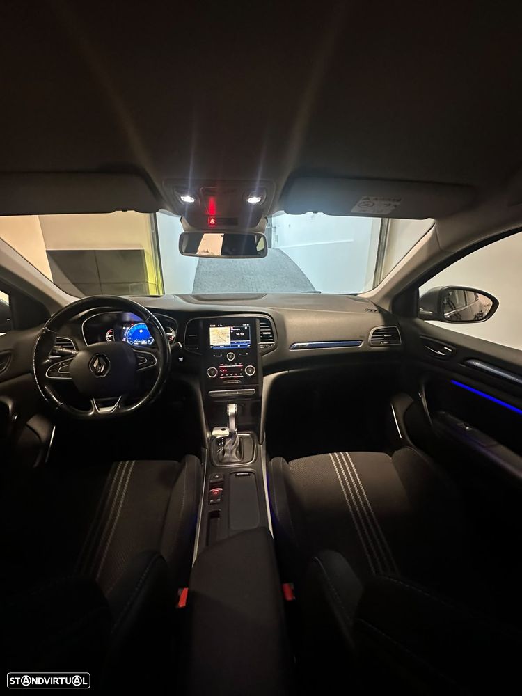 Renault Mégane Sport Tourer - 10