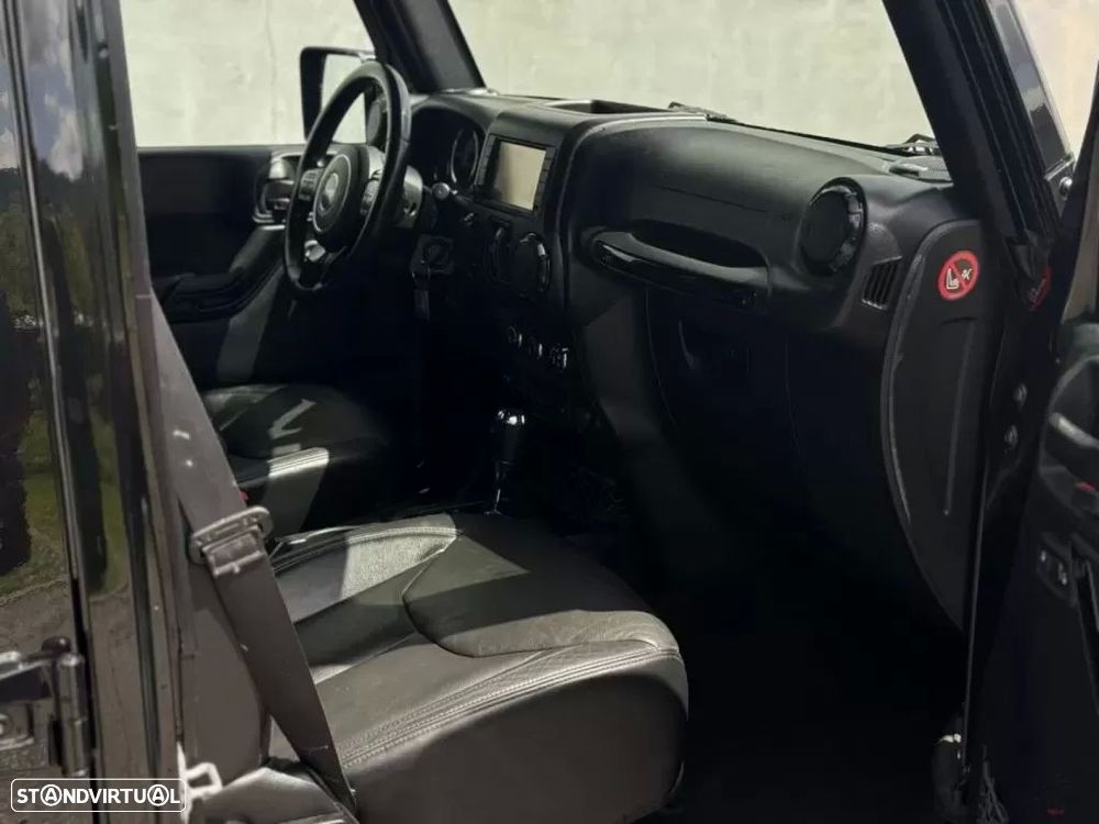 Jeep Wrangler Unlimited - 14