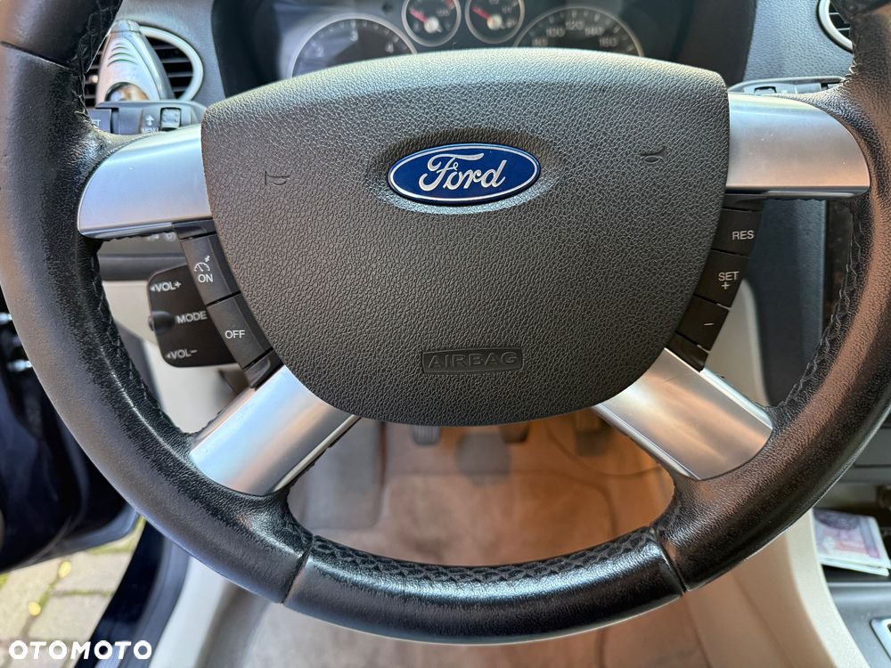 Ford Focus - 18
