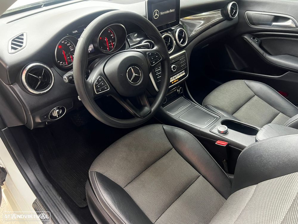 Mercedes-Benz CLA 180 d Shooting Brake Aut. - 8