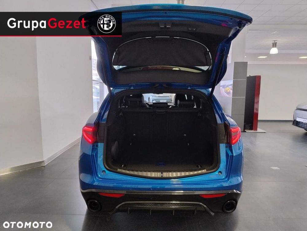 Alfa Romeo Stelvio - 7
