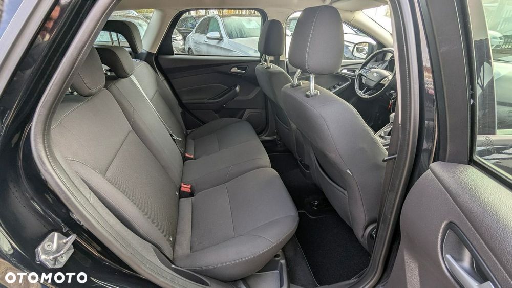 Ford Focus - 18