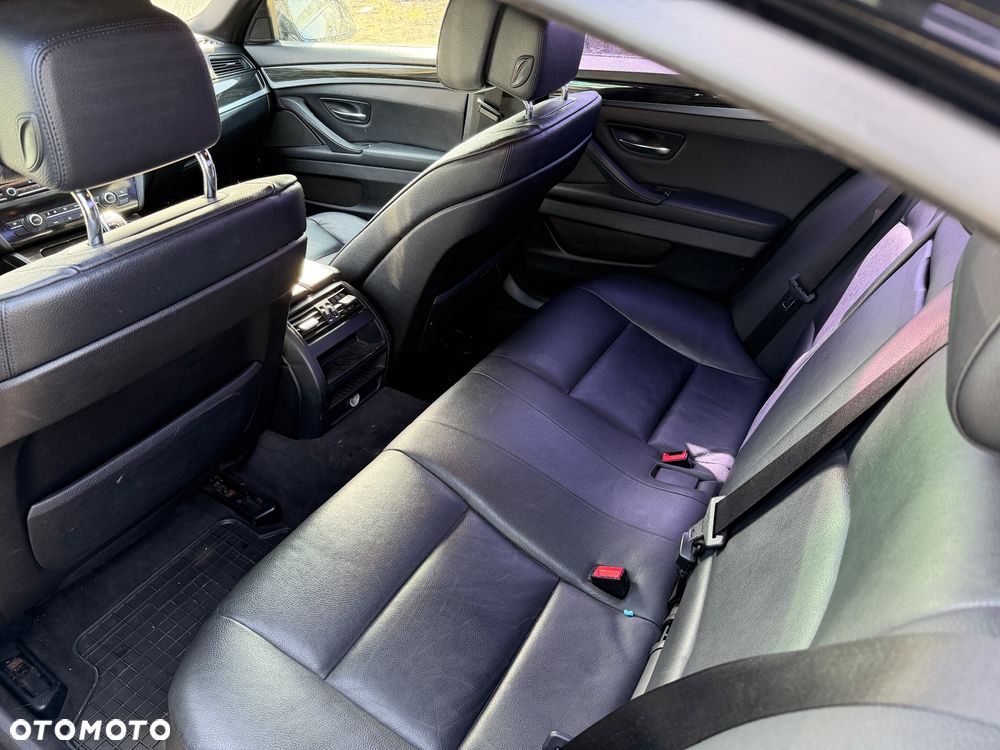 BMW Seria 5 535i - 13