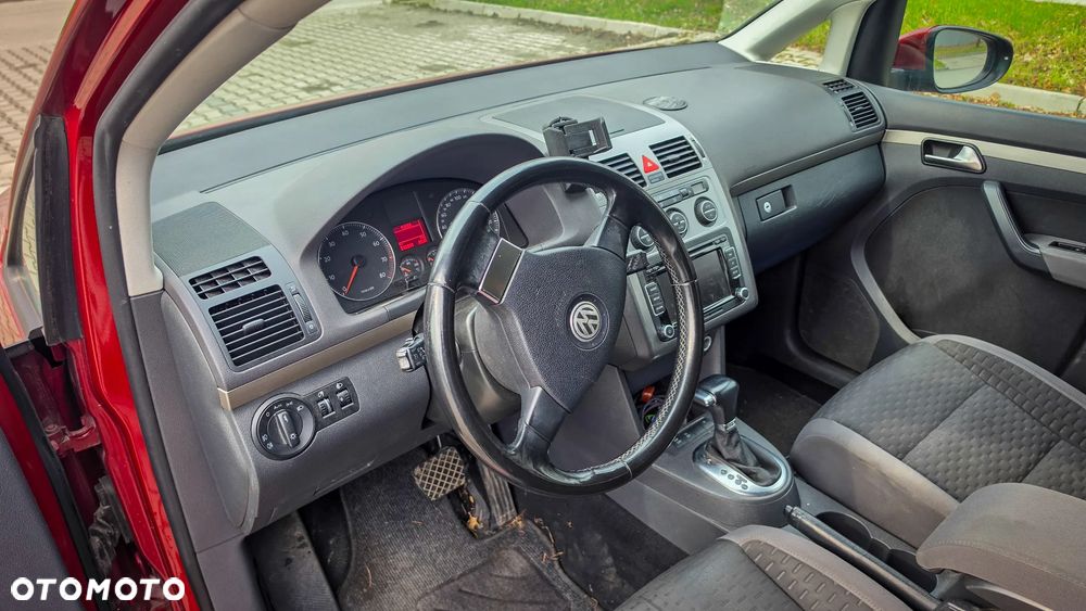 Volkswagen Touran 1.4 TSI DSG Comfortline - 9