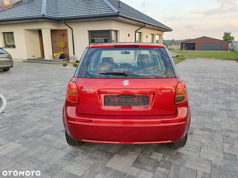 Suzuki SX4 - 4