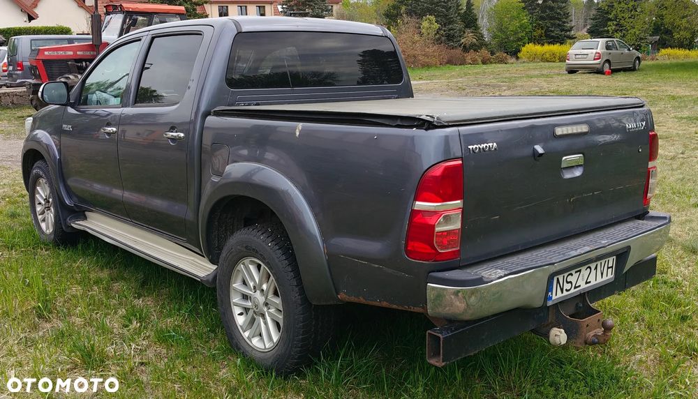 Toyota Hilux 3.0 D-4D SR5 - 3