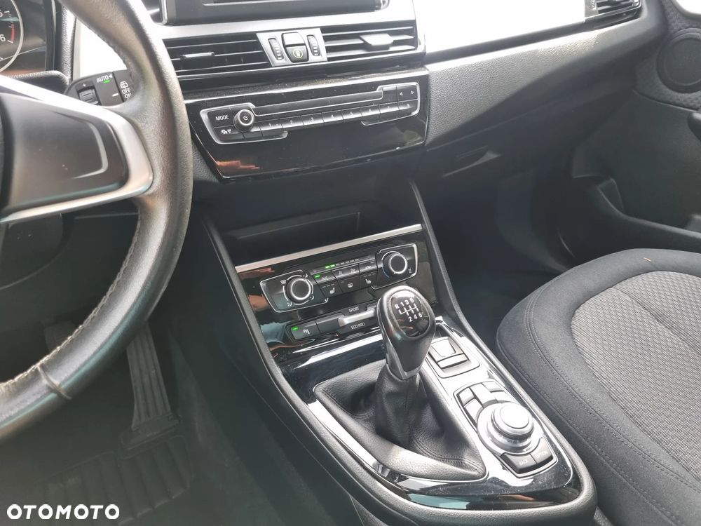 BMW Seria 2 216d Advantage - 22