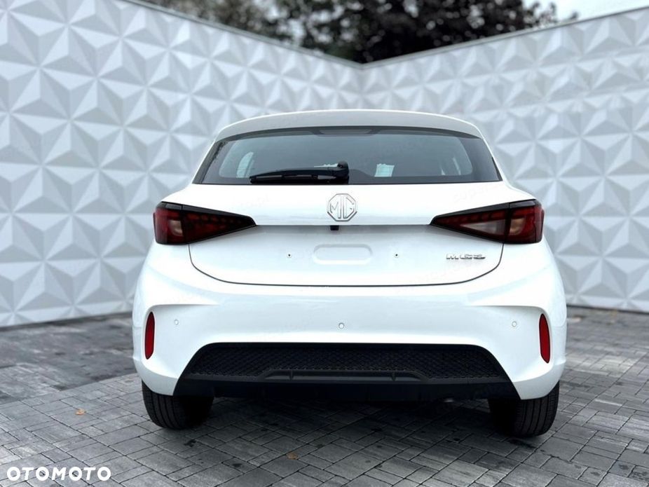 MG MG3 - 5