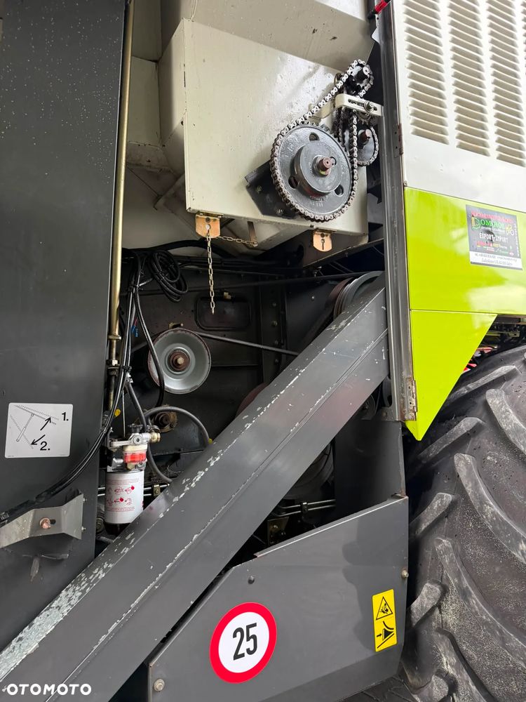 Claas MEDION 340 330  MEGA 350 320 - 17