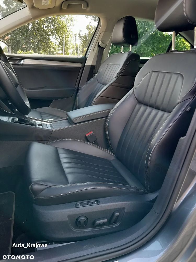 Skoda Superb 2.0 TSI Ambition DSG - 32