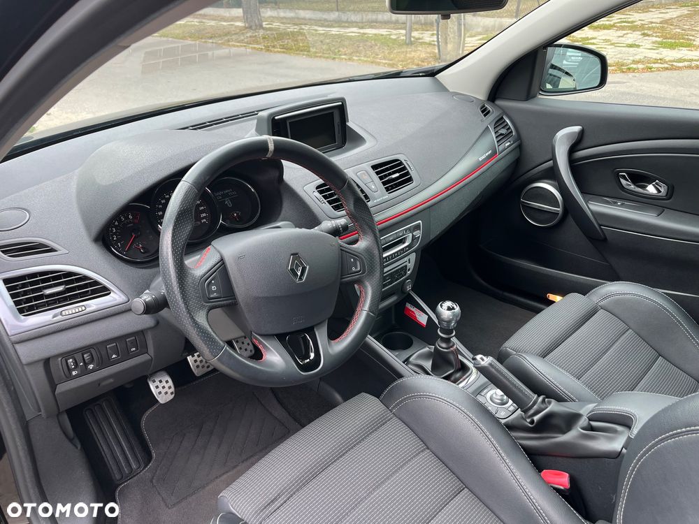 Renault Megane GT 220 - 40