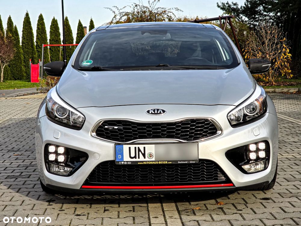Kia Ceed 1.6 T-GDI GT - 7