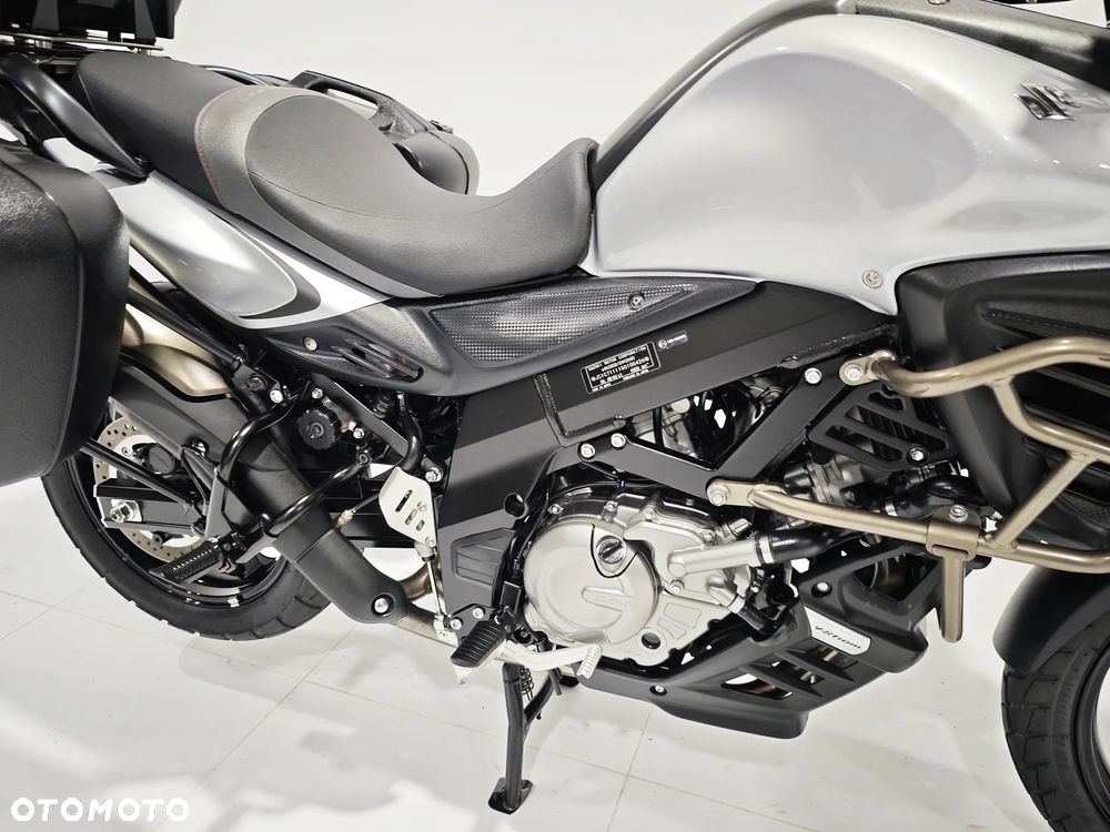 Suzuki V-STROM - 7