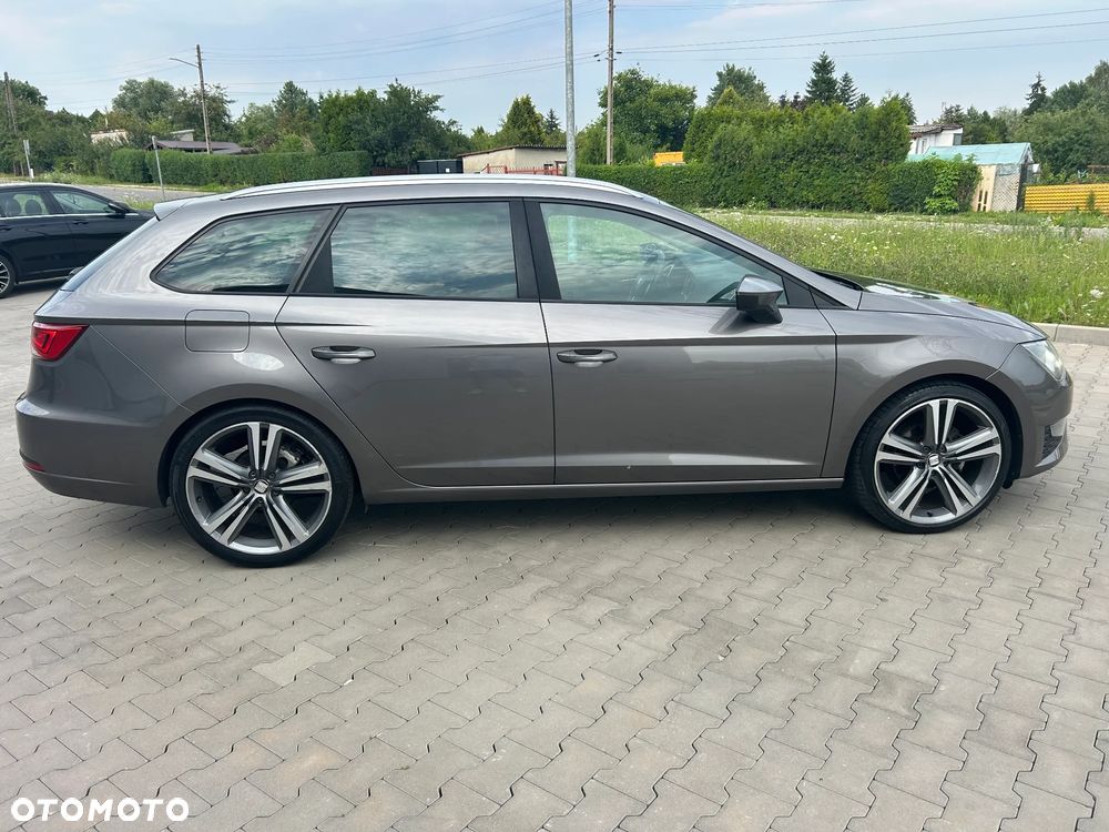 Seat Leon 2.0 TDI DPF Ecomotive FR - 9