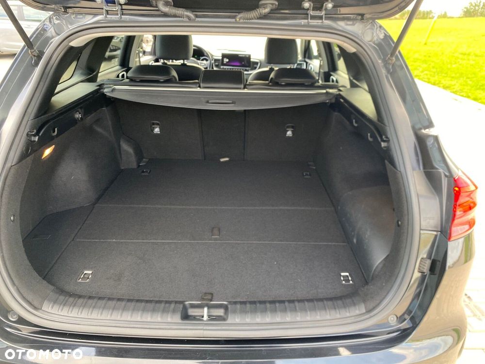Kia Ceed - 14
