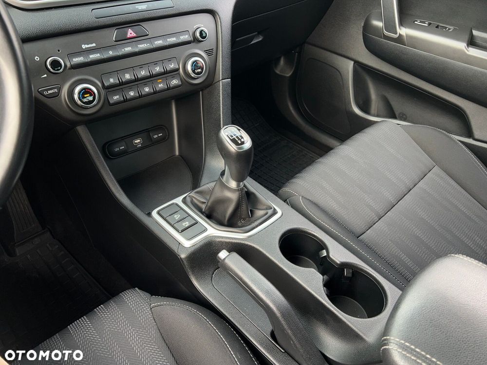 Kia Sportage 1.6 GDI M 2WD - 24