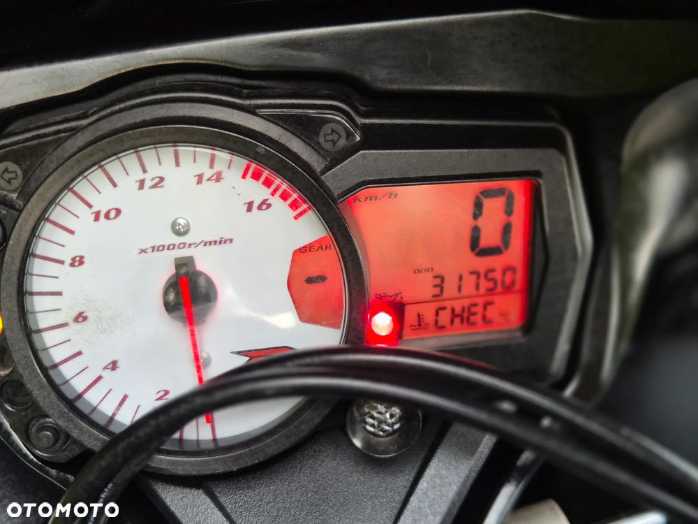 Suzuki GSX-R - 7