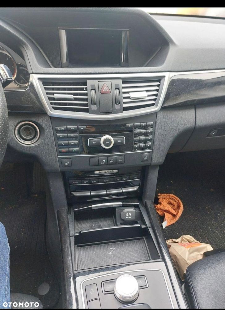 Mercedes-Benz Klasa E 220 T CDI 7G-TRONIC Avantgarde - 13