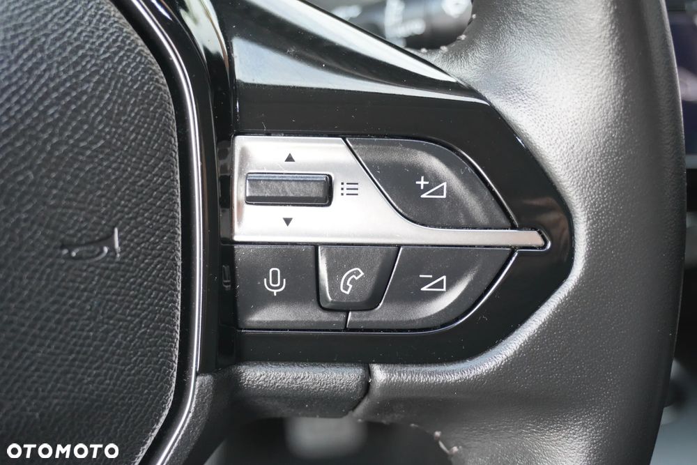 Peugeot 308 - 33