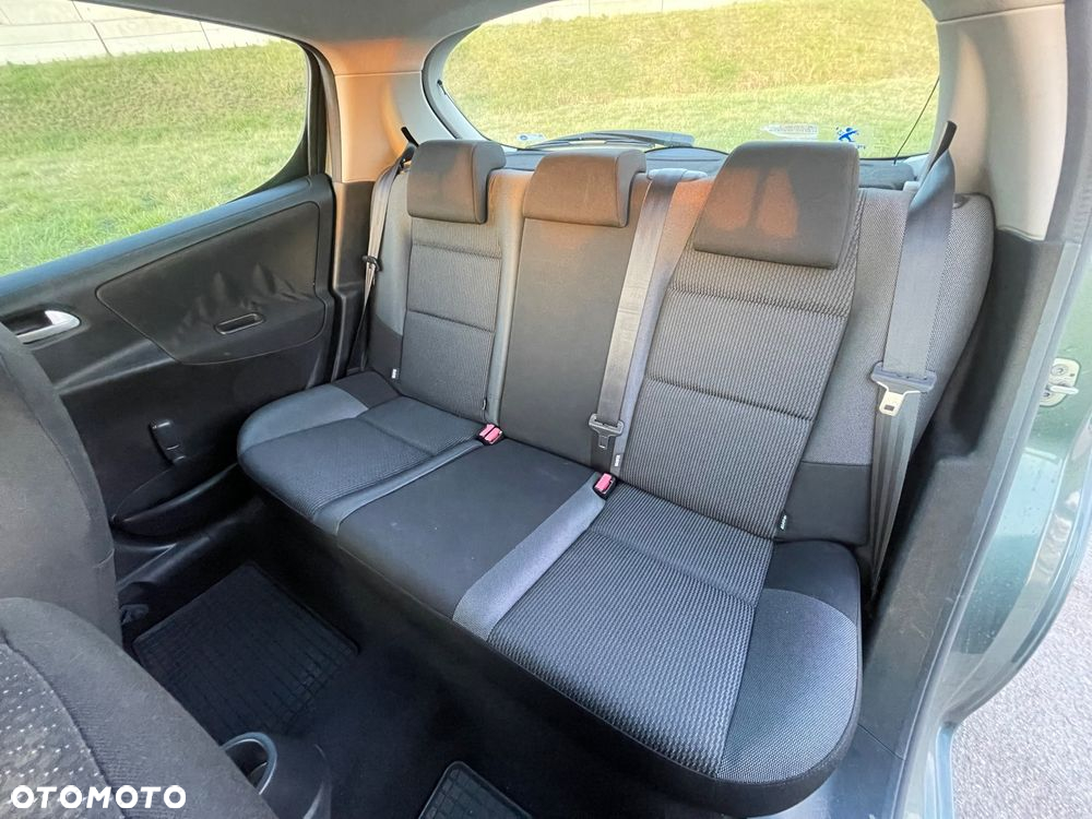 Peugeot 207 1.4 Trendy - 13