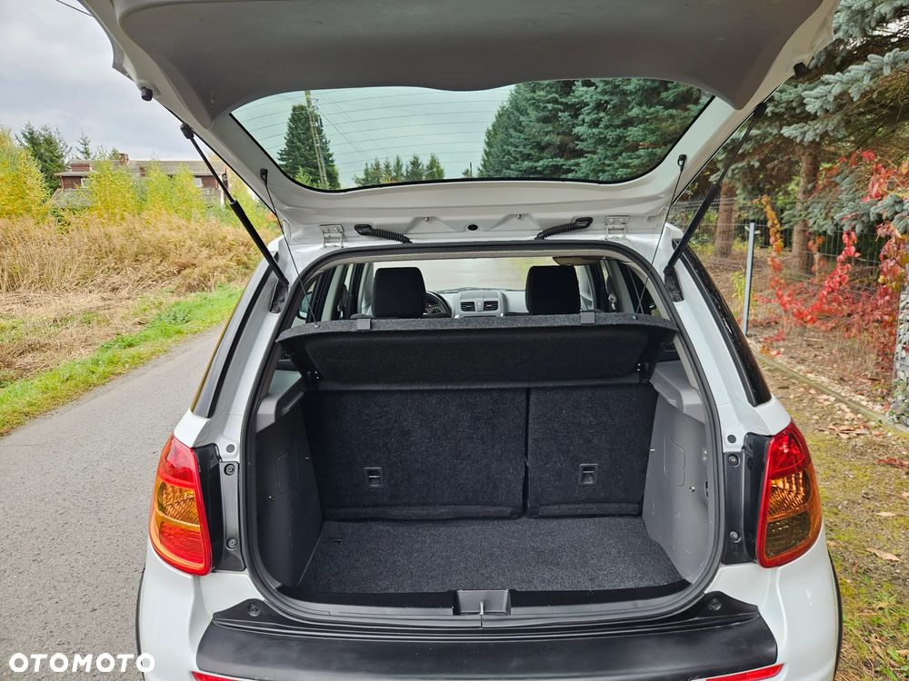 Suzuki SX4 2.0 DDiS 4x4 Style - 37