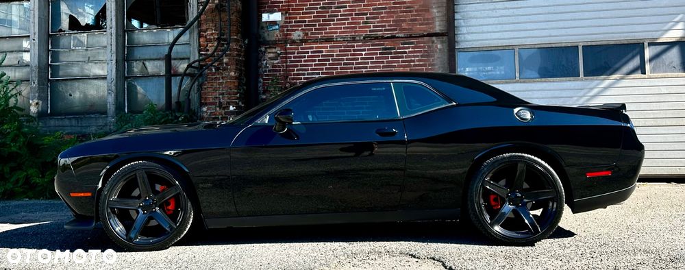 Dodge Challenger - 4