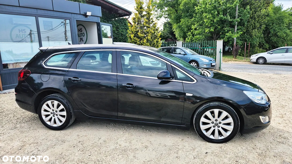 Opel Astra IV 1.4 T Cosmo - 11