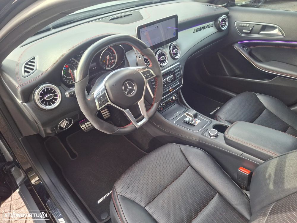 Mercedes-Benz GLA 45 AMG - 19