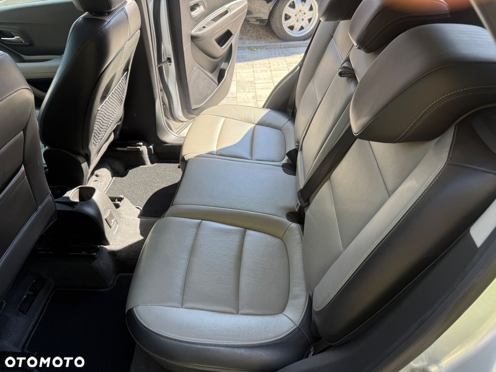 Chevrolet Trax 1.4 T LS - 32