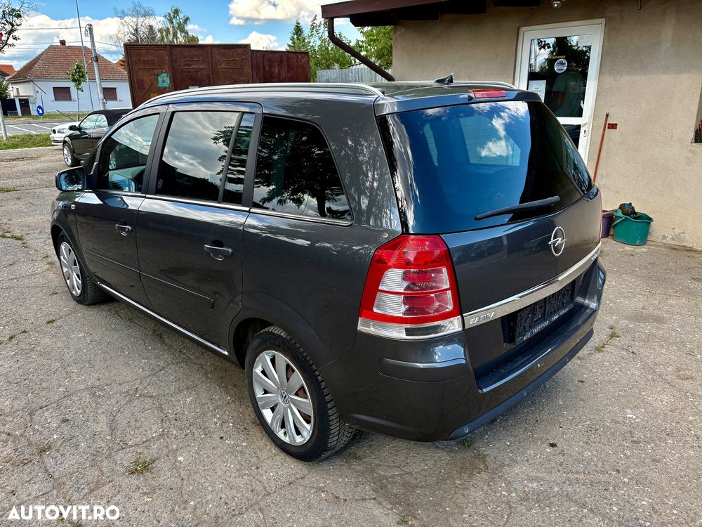 Opel Zafira 1.7 CDTI Essentia - 4