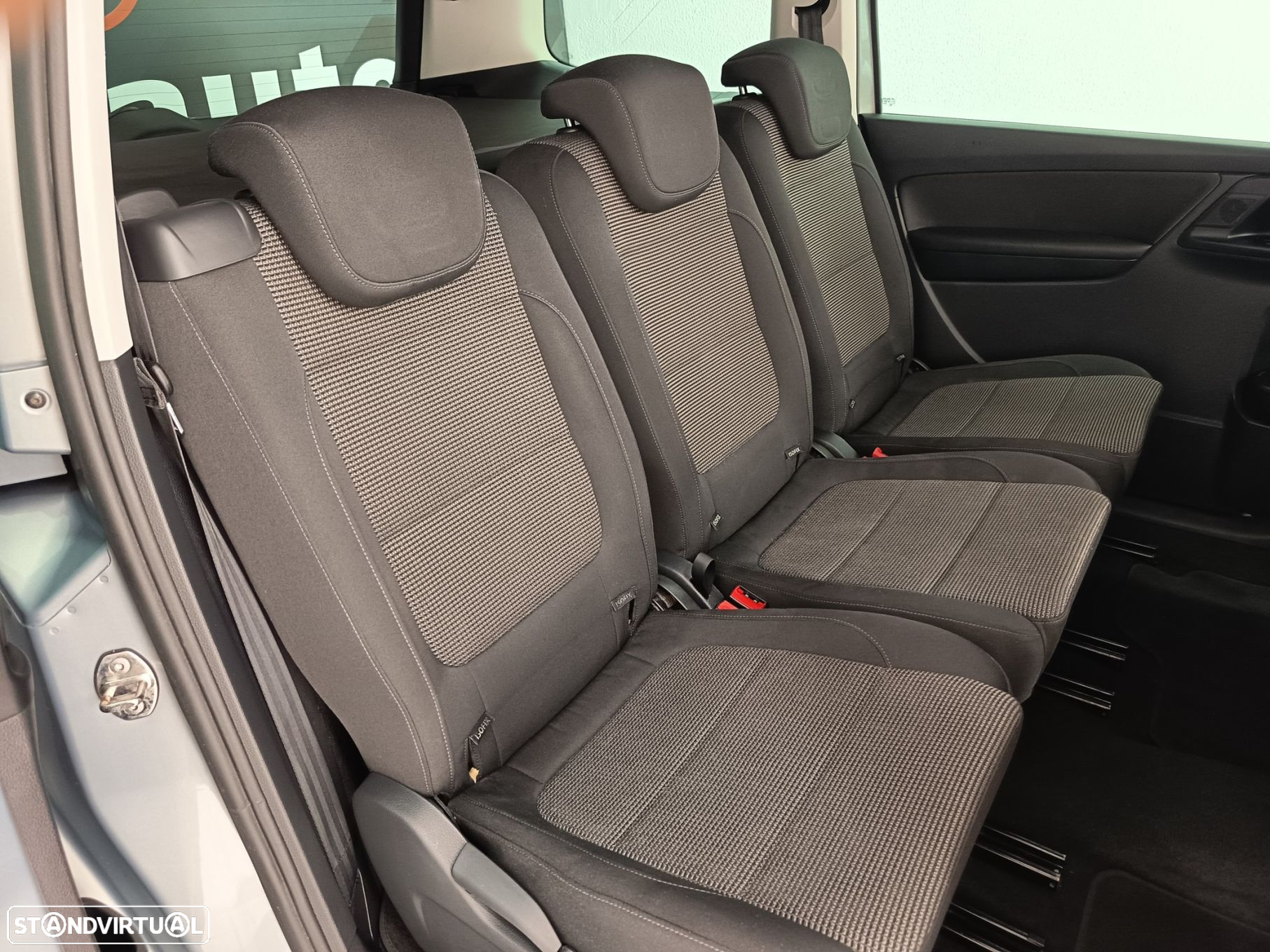 VW Sharan 2.0 TDI Highline - 16