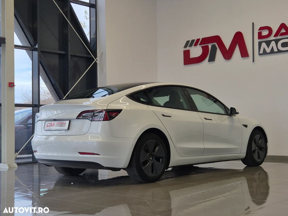 Tesla Model 3 Standard Reichweite Plus Hinterradantrieb - 5