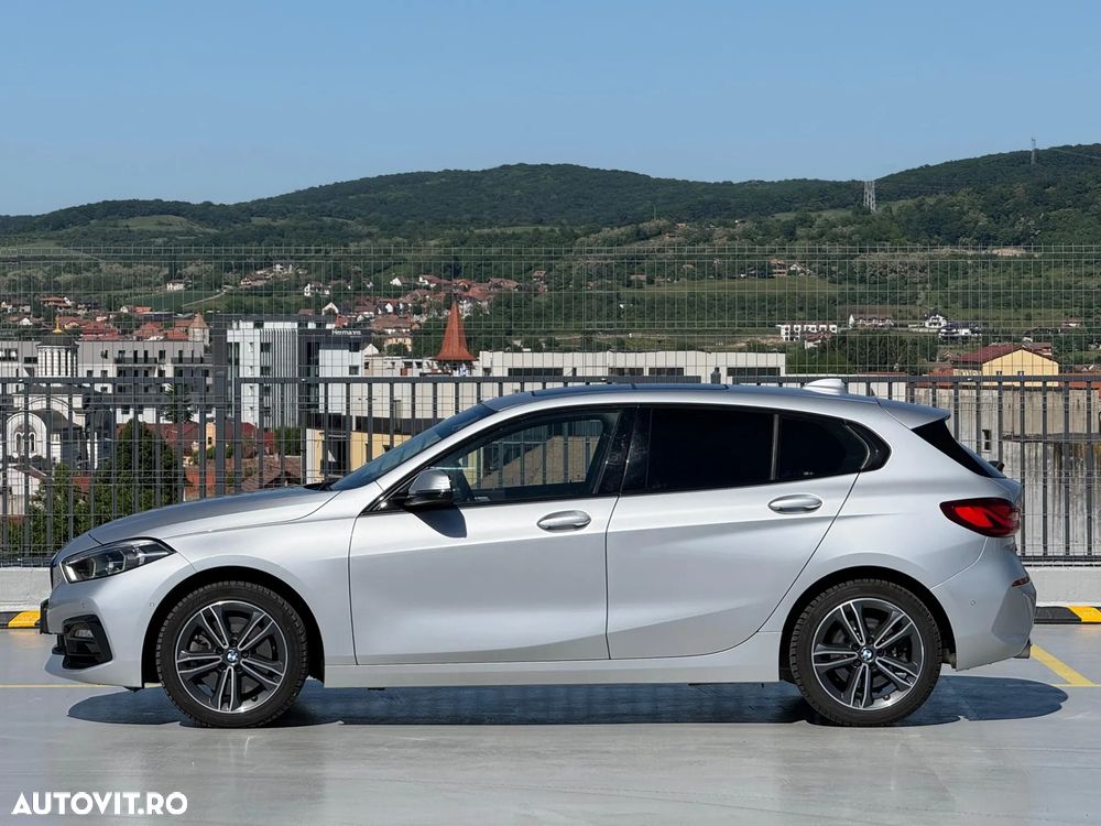 BMW 1 Series 2021 photo 2