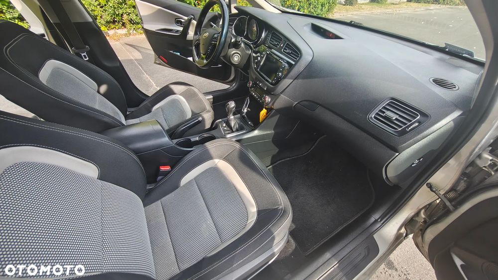 Kia Ceed 1.6 GDI Business Line - 17