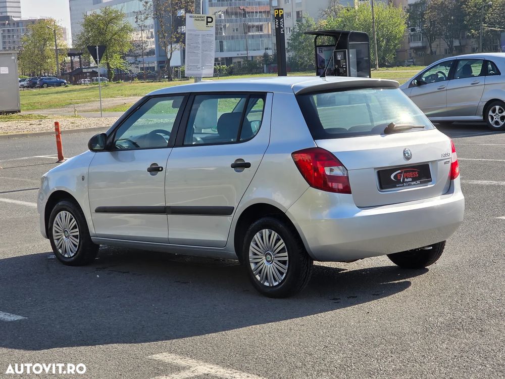Skoda Fabia 1.2 TSI Active - 2