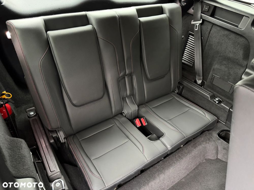 Land Rover Discovery Sport 2.0 P200 mHEV R-Dynamic S - 29