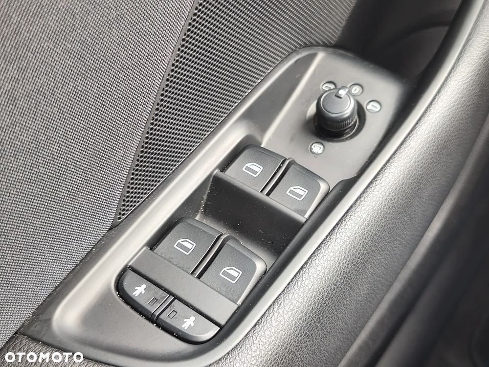 Audi A3 Sportback 1.4 TFSI Attraction - 27
