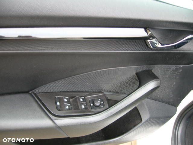 Skoda Octavia 1.5 TSI e-Tec Ambition DSG - 32